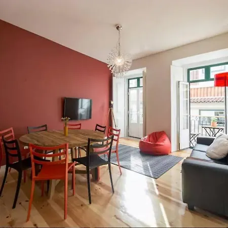 Ld Apartments~supercentral~ac~balcony~chiado Apartment *