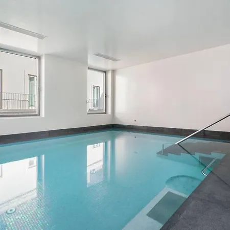 Ld Apartments~supercentral~ac~balcony~chiado Apartment