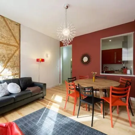 アパート Ld Apartments~supercentral~ac~balcony~chiado リスボン